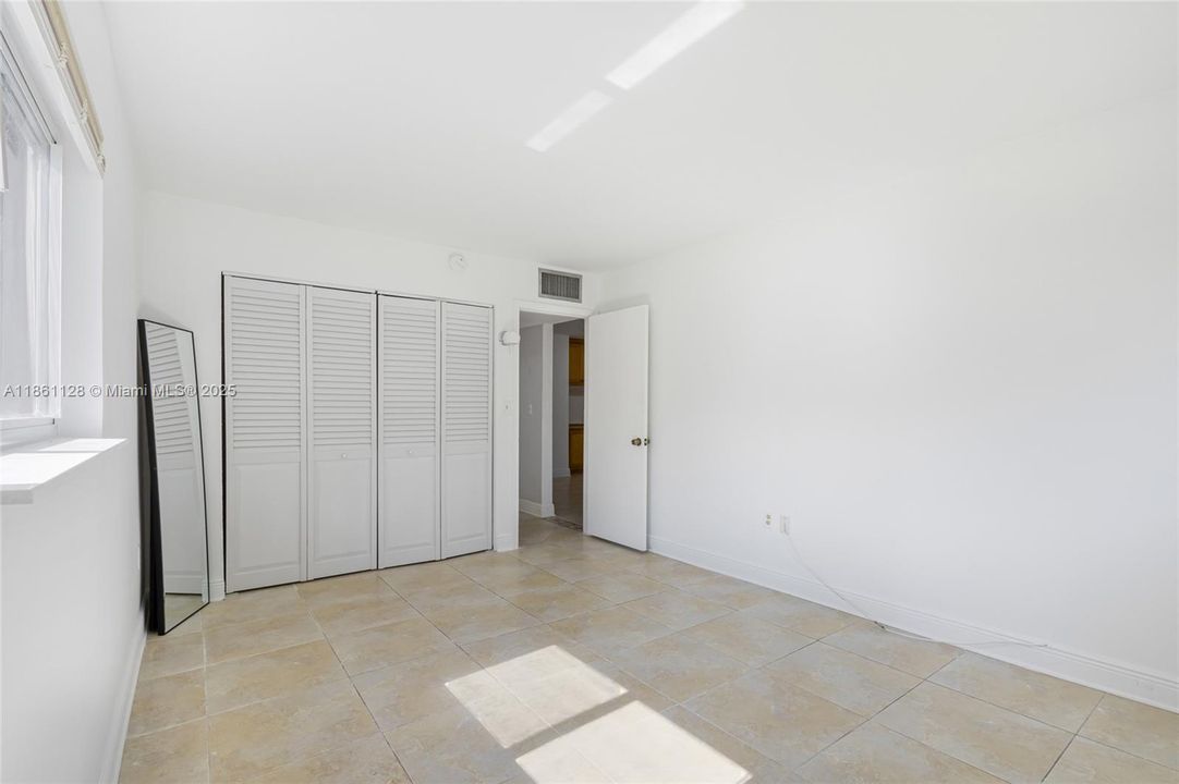 Vendido Recientemente: $250,000 (1 camas, 1 baños, 670 Pies cuadrados)