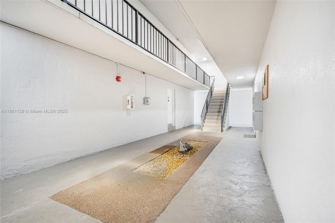 Vendido Recientemente: $250,000 (1 camas, 1 baños, 670 Pies cuadrados)