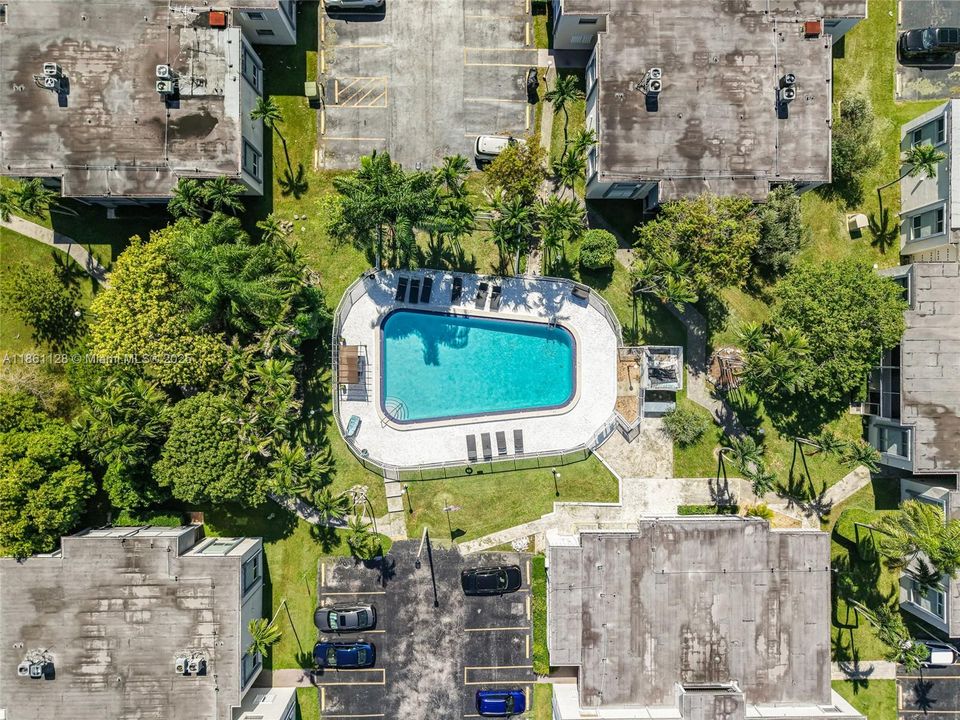 Vendido Recientemente: $250,000 (1 camas, 1 baños, 670 Pies cuadrados)