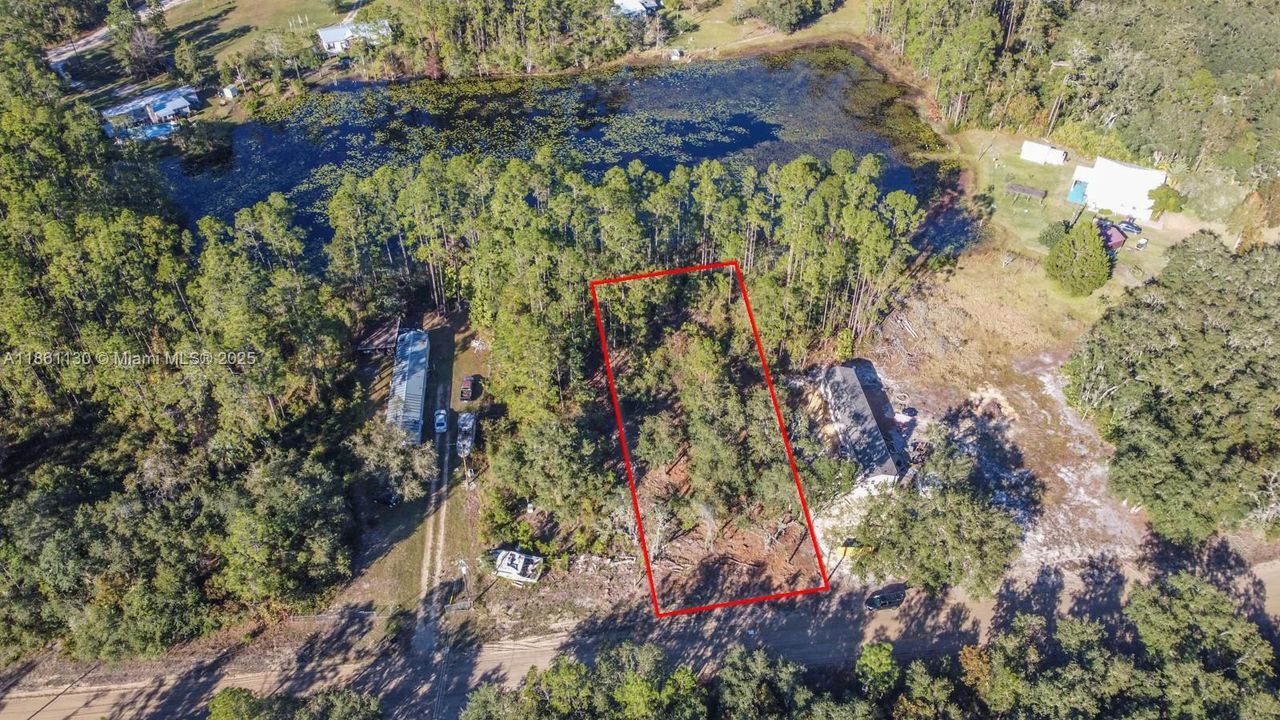 待售: $15,000 (0.24 acres)