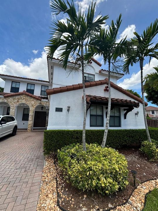 Active With Contract: $4,999 (4 beds, 3 baths, 3010 Square Feet)