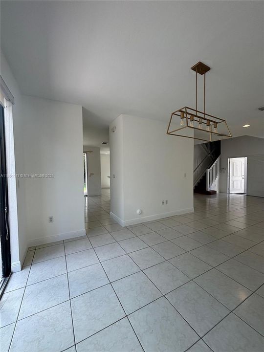 Active With Contract: $4,999 (4 beds, 3 baths, 3010 Square Feet)