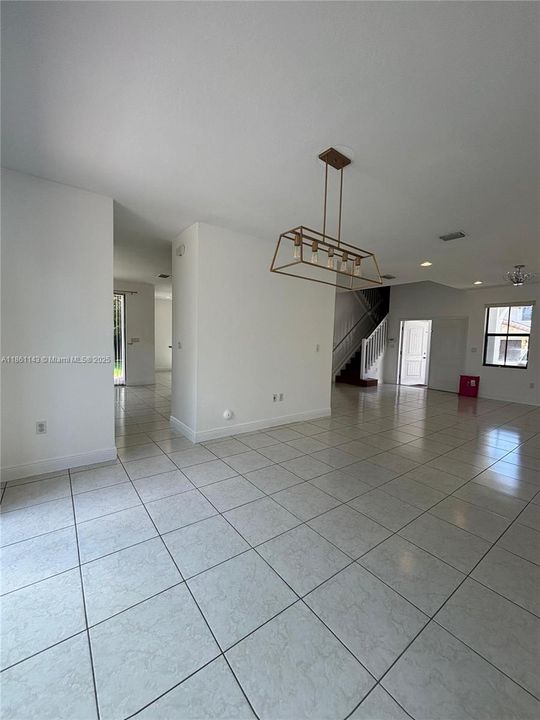 Active With Contract: $4,999 (4 beds, 3 baths, 3010 Square Feet)