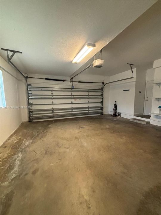 Active With Contract: $4,999 (4 beds, 3 baths, 3010 Square Feet)