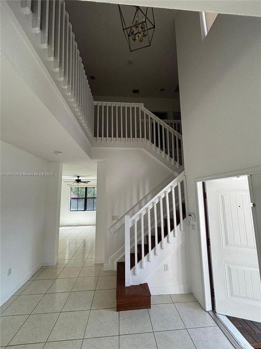 Active With Contract: $4,999 (4 beds, 3 baths, 3010 Square Feet)