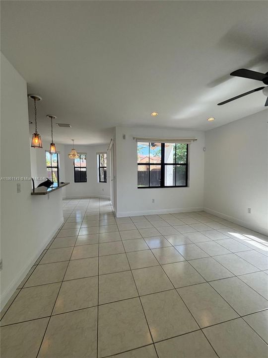 Active With Contract: $4,999 (4 beds, 3 baths, 3010 Square Feet)