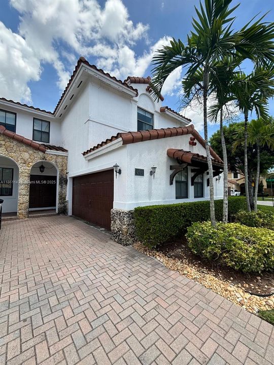 Active With Contract: $4,999 (4 beds, 3 baths, 3010 Square Feet)