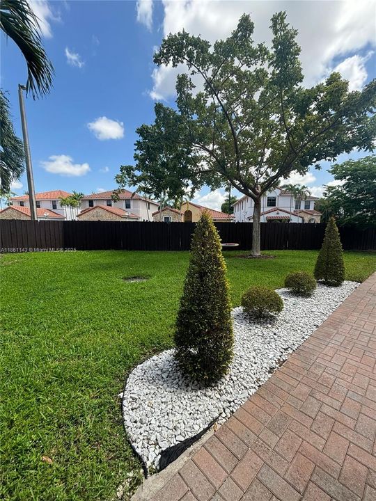 Active With Contract: $4,999 (4 beds, 3 baths, 3010 Square Feet)