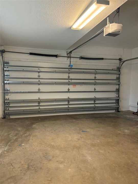 Active With Contract: $4,999 (4 beds, 3 baths, 3010 Square Feet)