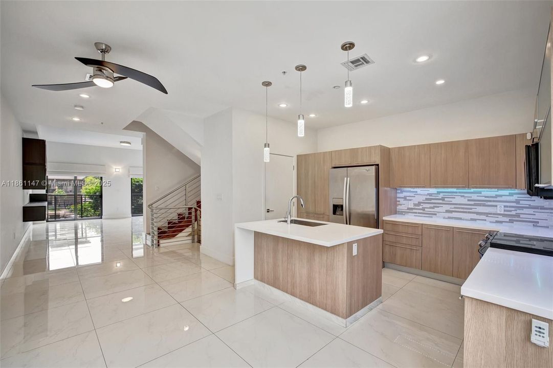 For Rent: $5,250 (3 beds, 2 baths, 2700 Square Feet)