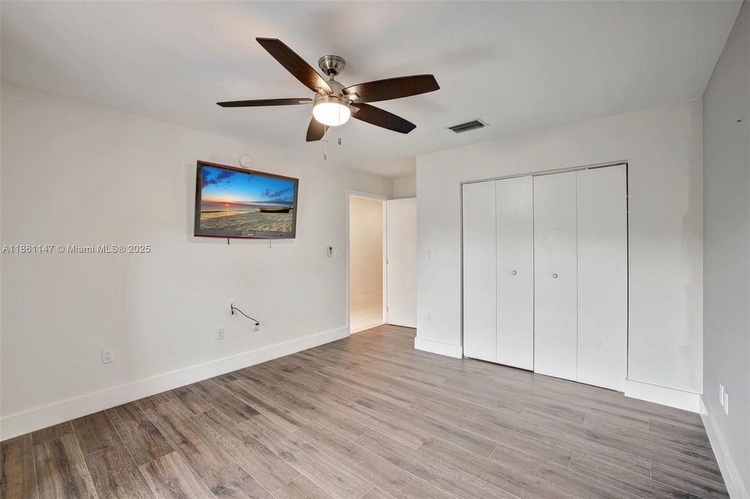 For Rent: $5,250 (3 beds, 2 baths, 2700 Square Feet)