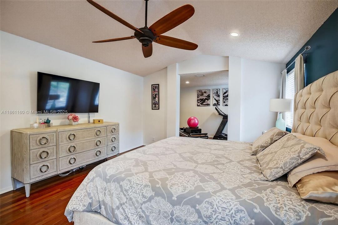 Active With Contract: $1,125,000 (4 beds, 2 baths, 3057 Square Feet)