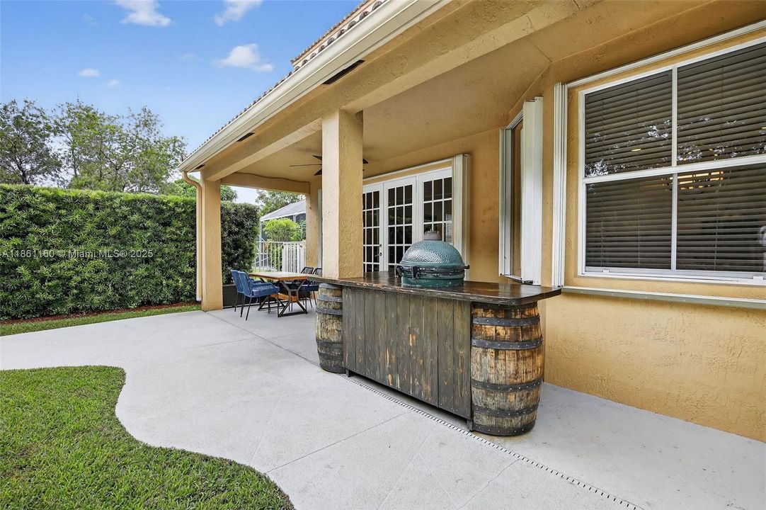 Active With Contract: $1,125,000 (4 beds, 2 baths, 3057 Square Feet)