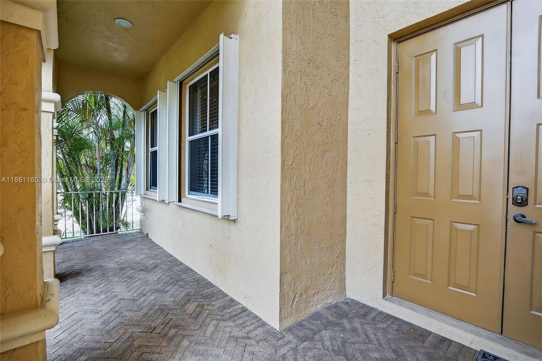 Active With Contract: $1,125,000 (4 beds, 2 baths, 3057 Square Feet)