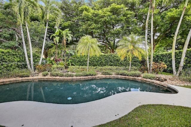 Active With Contract: $1,125,000 (4 beds, 2 baths, 3057 Square Feet)