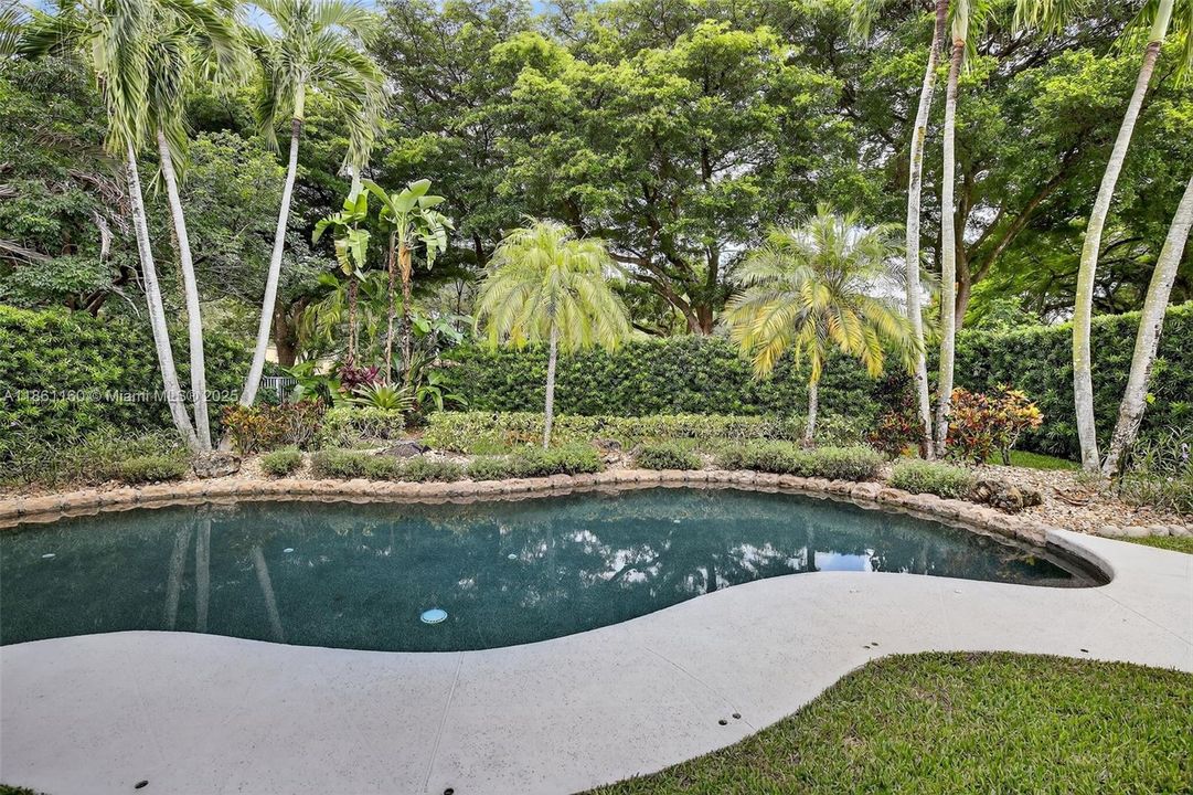 Active With Contract: $1,125,000 (4 beds, 2 baths, 3057 Square Feet)