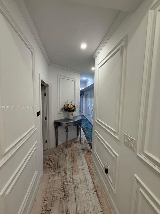 For Sale: $1,250,000 (3 beds, 2 baths, 1808 Square Feet)