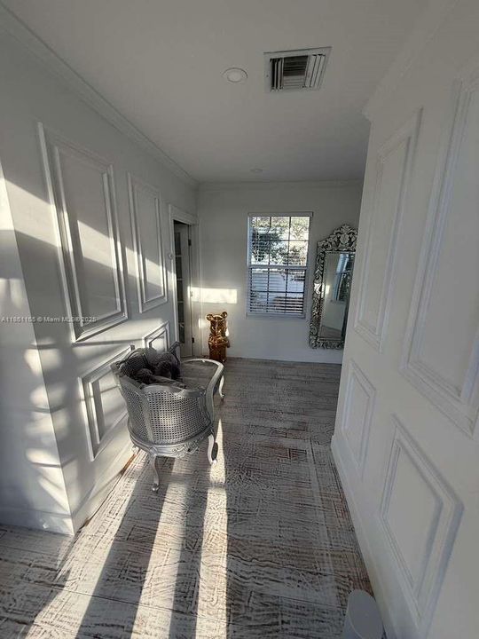 For Sale: $1,250,000 (3 beds, 2 baths, 1808 Square Feet)