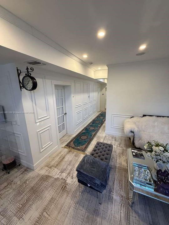 For Sale: $1,250,000 (3 beds, 2 baths, 1808 Square Feet)