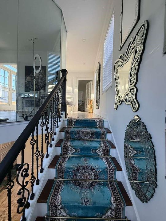 For Sale: $1,250,000 (3 beds, 2 baths, 1808 Square Feet)