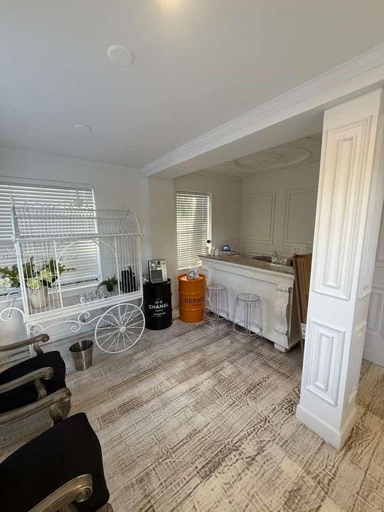 For Sale: $1,250,000 (3 beds, 2 baths, 1808 Square Feet)