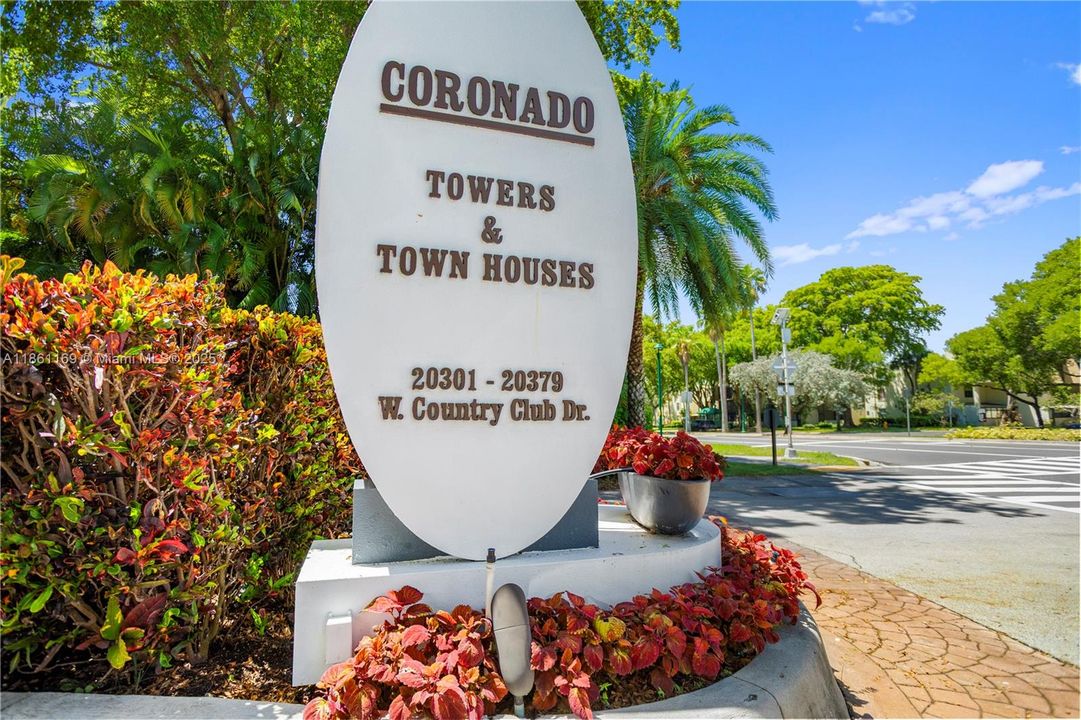 Под контрактом: $184,988 (1 спален, 1 ванн, 1038 Квадратных фут)