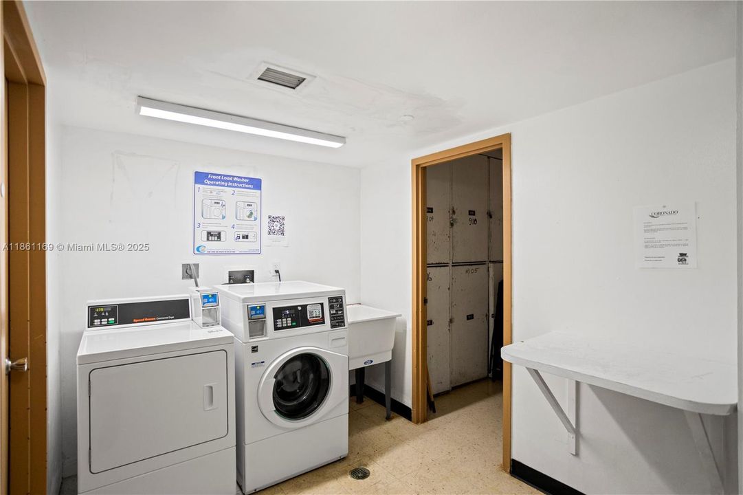 Под контрактом: $184,988 (1 спален, 1 ванн, 1038 Квадратных фут)