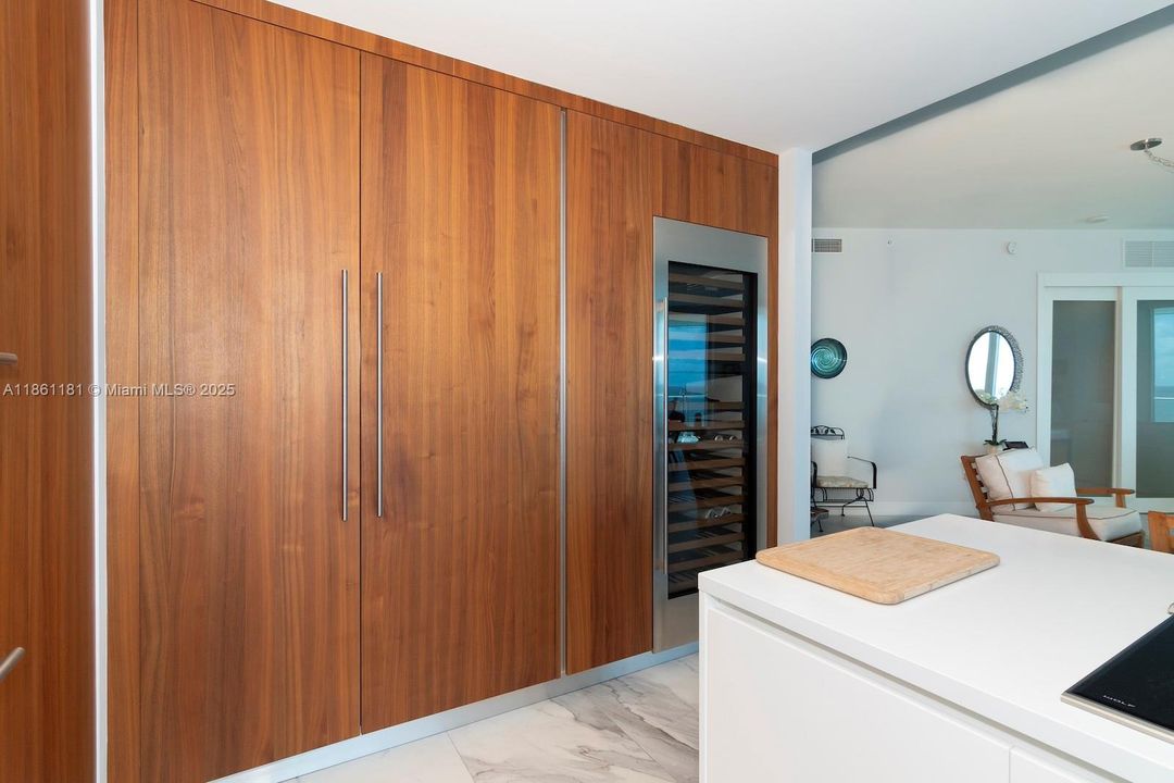 En Venta: $4,375,000 (4 camas, 4 baños, 3214 Pies cuadrados)