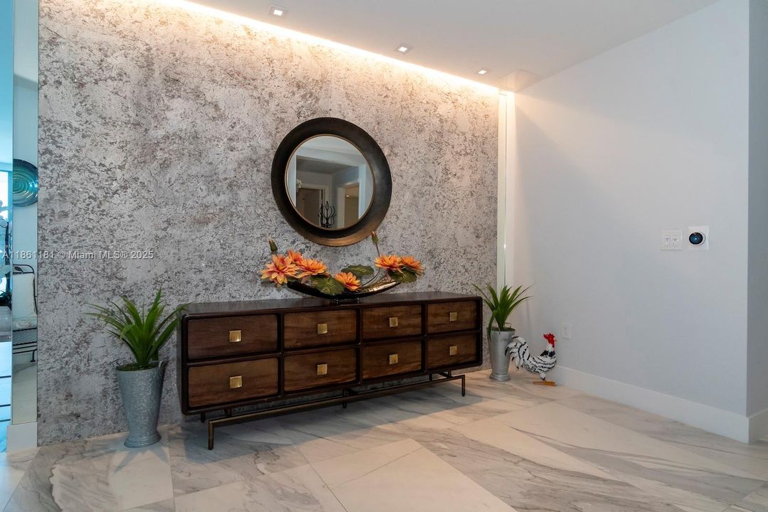 En Venta: $4,375,000 (4 camas, 4 baños, 3214 Pies cuadrados)