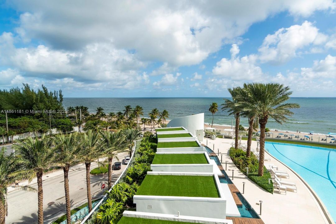 En Venta: $4,375,000 (4 camas, 4 baños, 3214 Pies cuadrados)