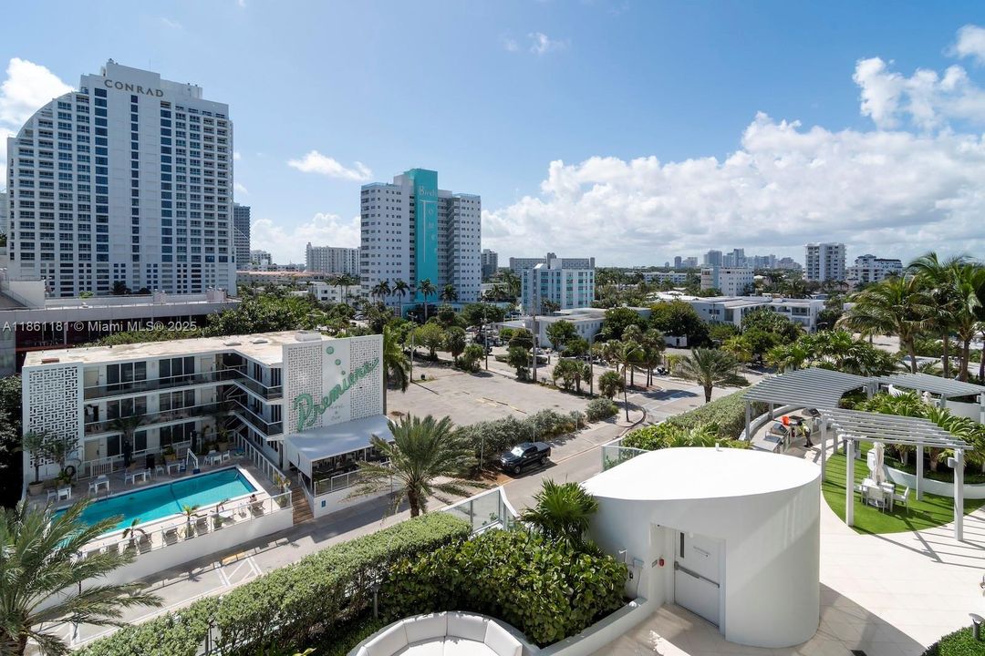 En Venta: $4,375,000 (4 camas, 4 baños, 3214 Pies cuadrados)