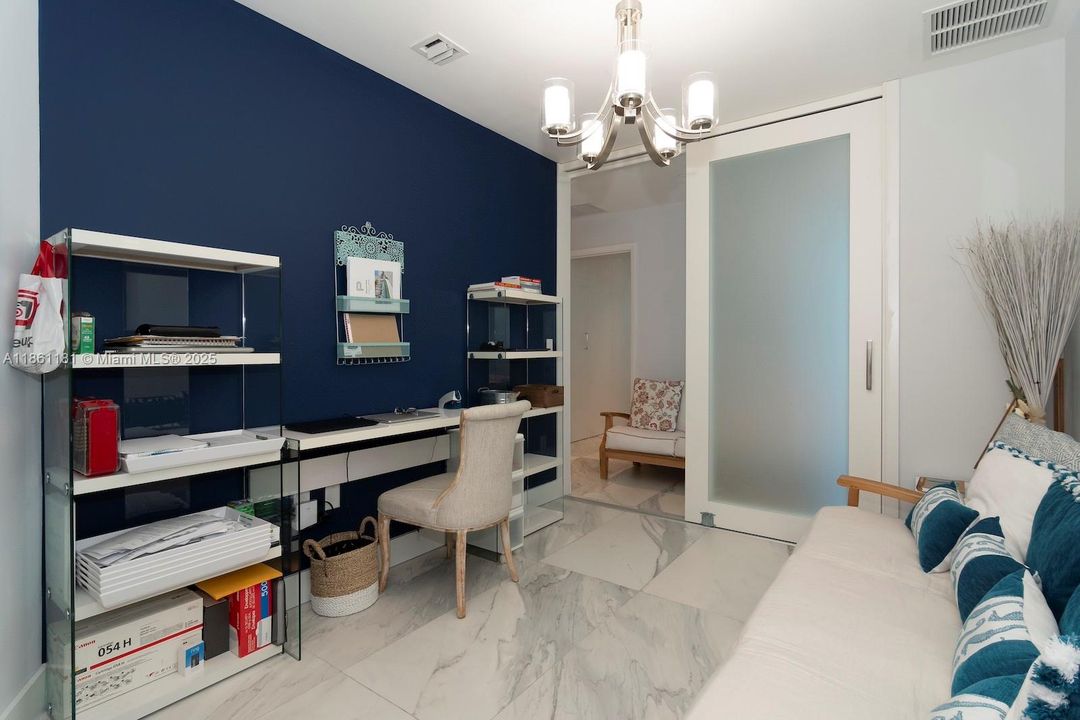 En Venta: $4,375,000 (4 camas, 4 baños, 3214 Pies cuadrados)