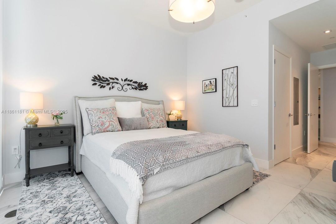 En Venta: $4,375,000 (4 camas, 4 baños, 3214 Pies cuadrados)