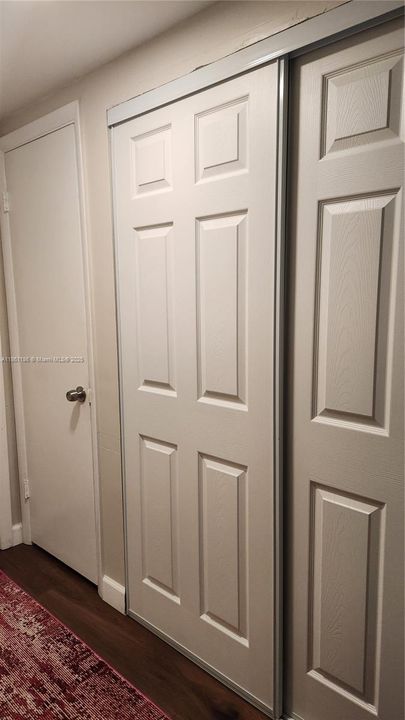 待售: $150,900 (1 贝兹, 1 浴室, 932 平方英尺)