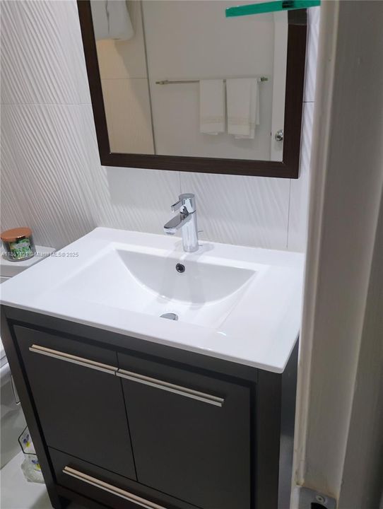 На продажу: $525,000 (2 спален, 2 ванн, 1798 Квадратных фут)