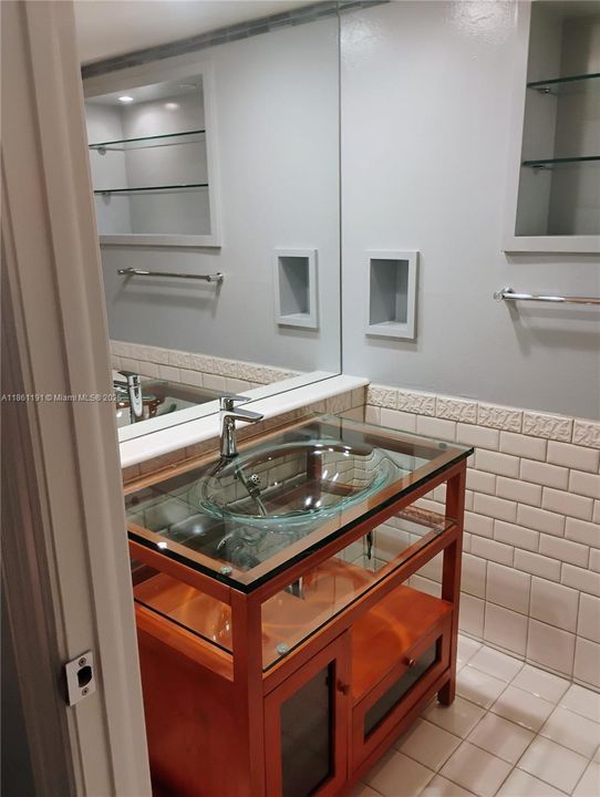 На продажу: $525,000 (2 спален, 2 ванн, 1798 Квадратных фут)