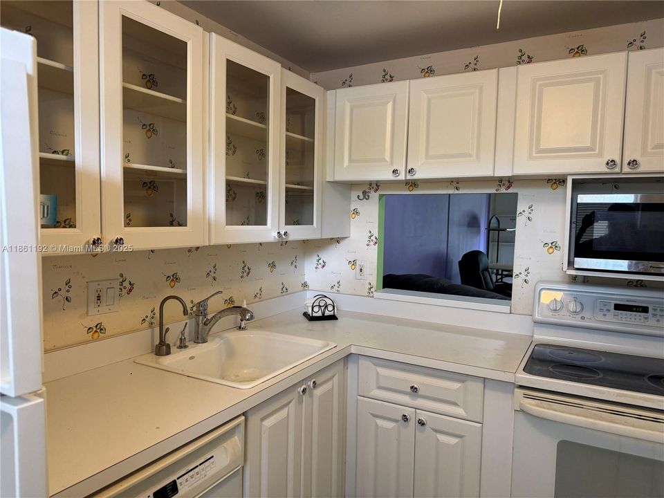 待售: $55,000 (1 贝兹, 1 浴室, 720 平方英尺)