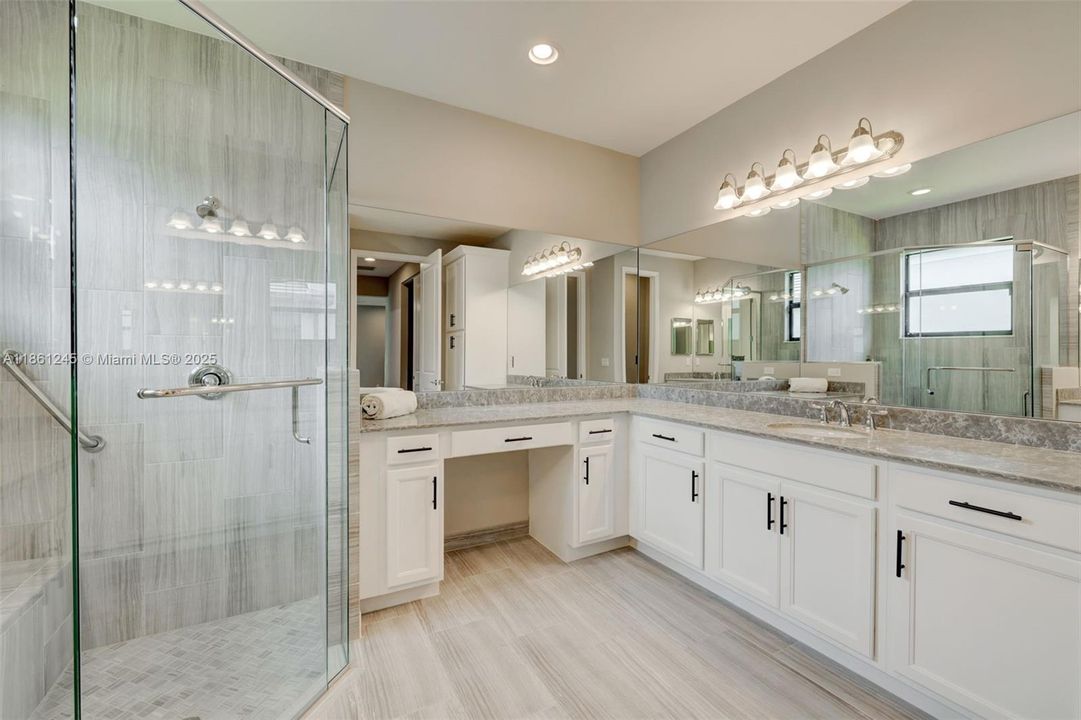 Recently Rented: $3,850 (3 beds, 2 baths, 2064 Square Feet)