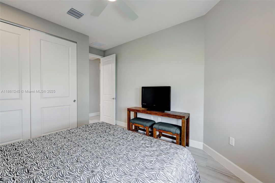 Recently Rented: $3,850 (3 beds, 2 baths, 2064 Square Feet)