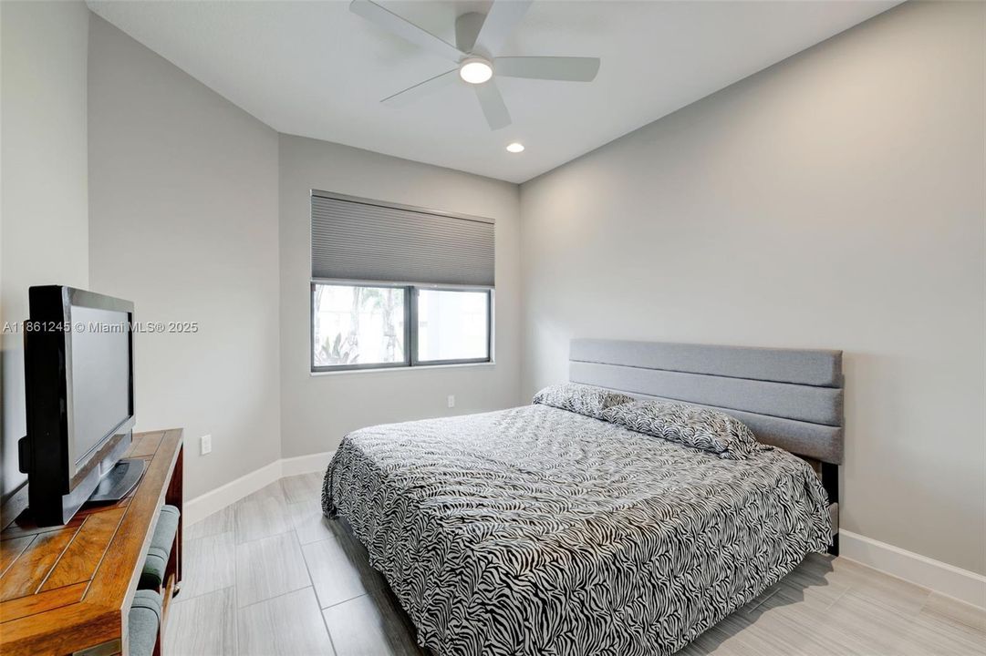 Recently Rented: $3,850 (3 beds, 2 baths, 2064 Square Feet)