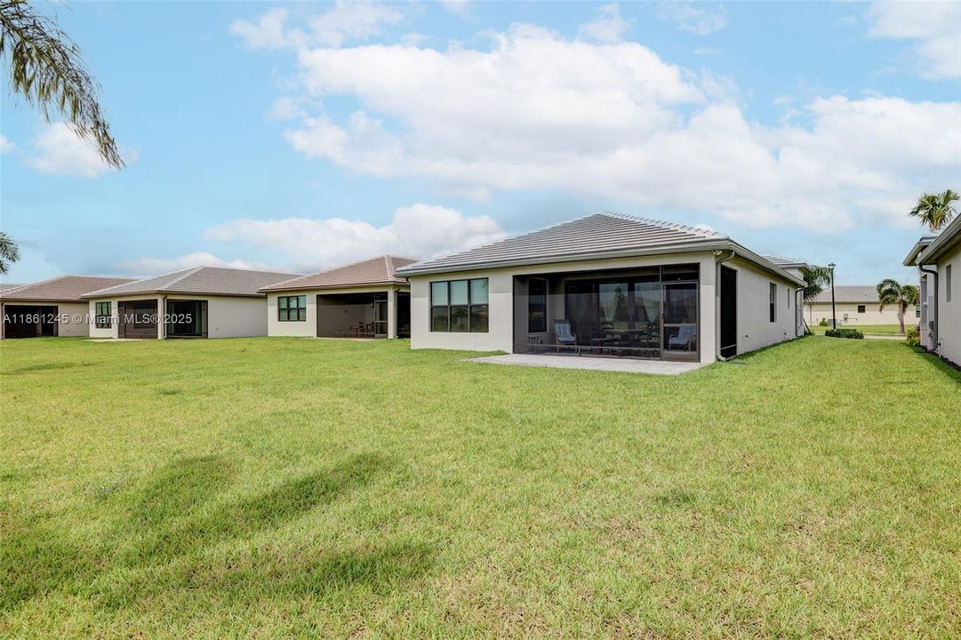 Recently Rented: $3,850 (3 beds, 2 baths, 2064 Square Feet)