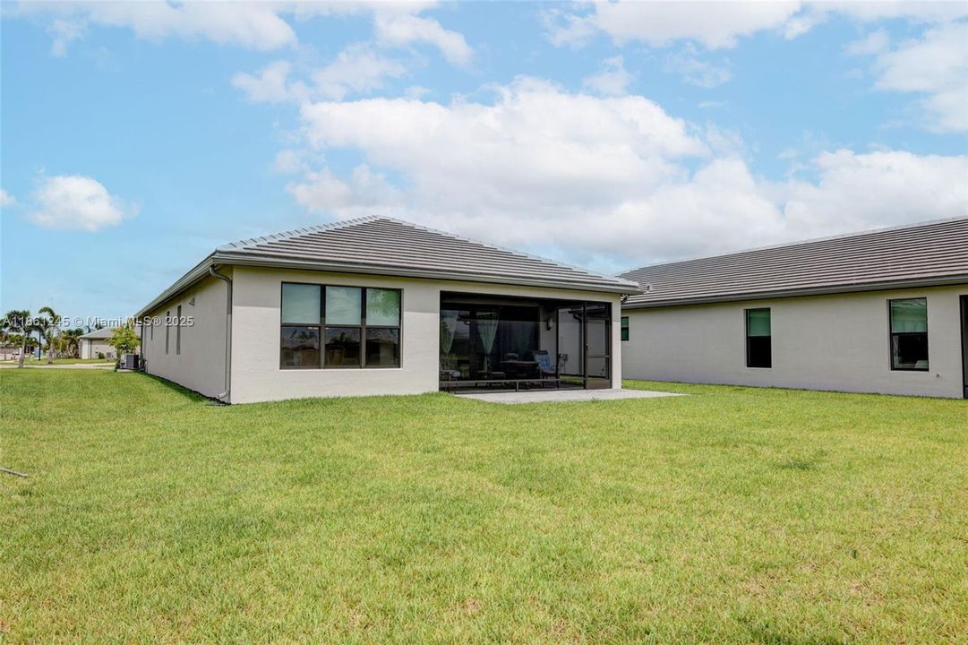 Recently Rented: $3,850 (3 beds, 2 baths, 2064 Square Feet)