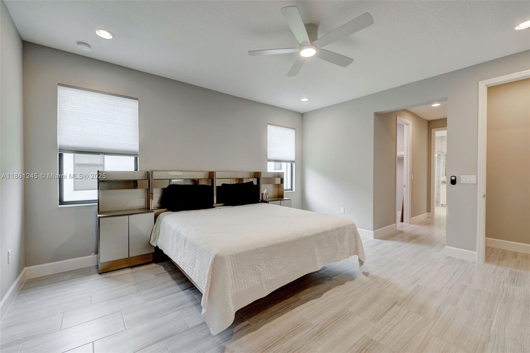 Recently Rented: $3,850 (3 beds, 2 baths, 2064 Square Feet)