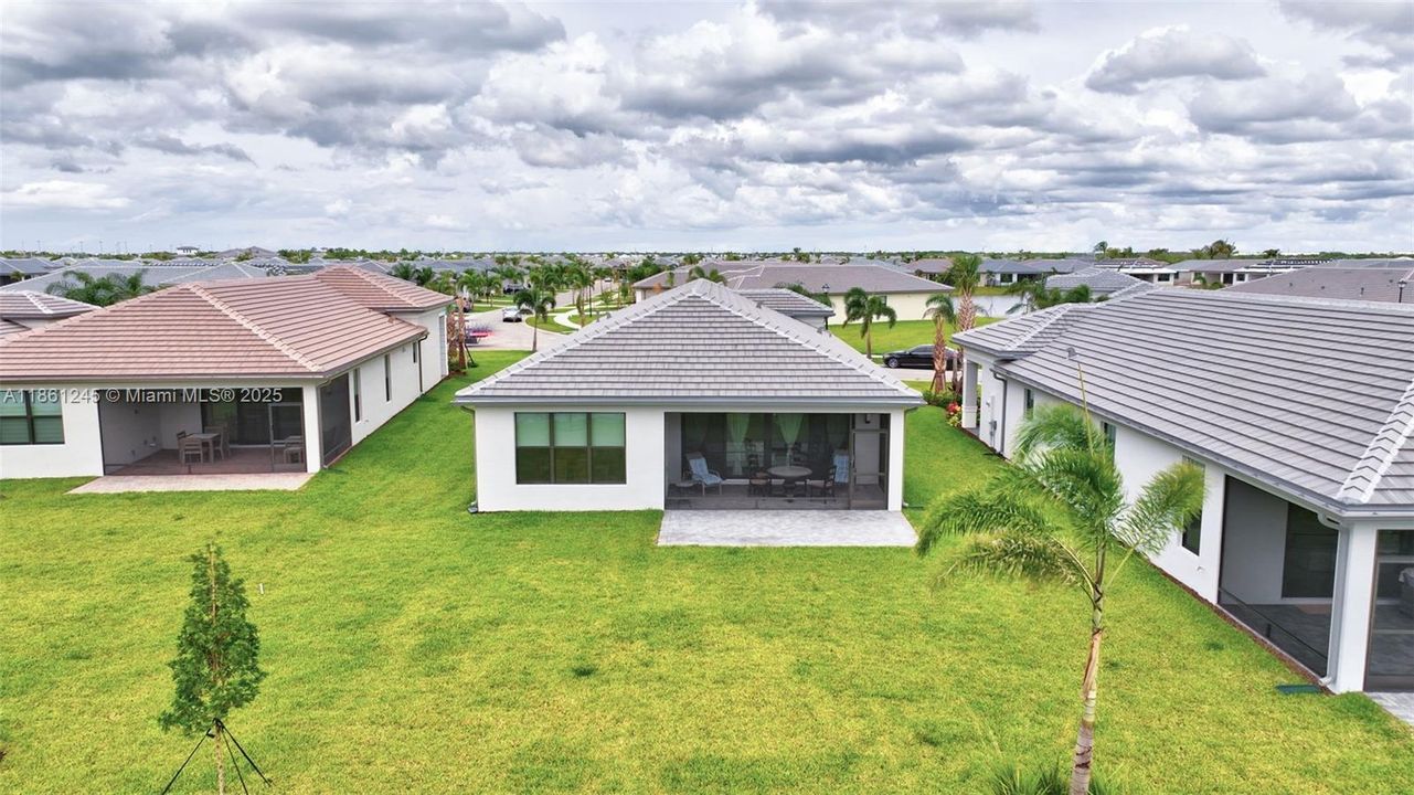 Recently Rented: $3,850 (3 beds, 2 baths, 2064 Square Feet)