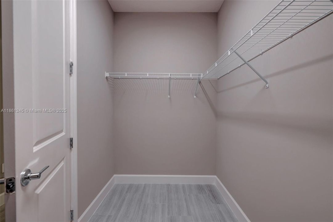 Recently Rented: $3,850 (3 beds, 2 baths, 2064 Square Feet)