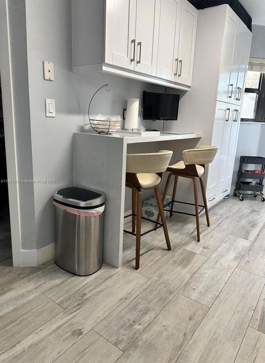 Под контрактом: $310,000 (2 спален, 2 ванн, 817 Квадратных фут)