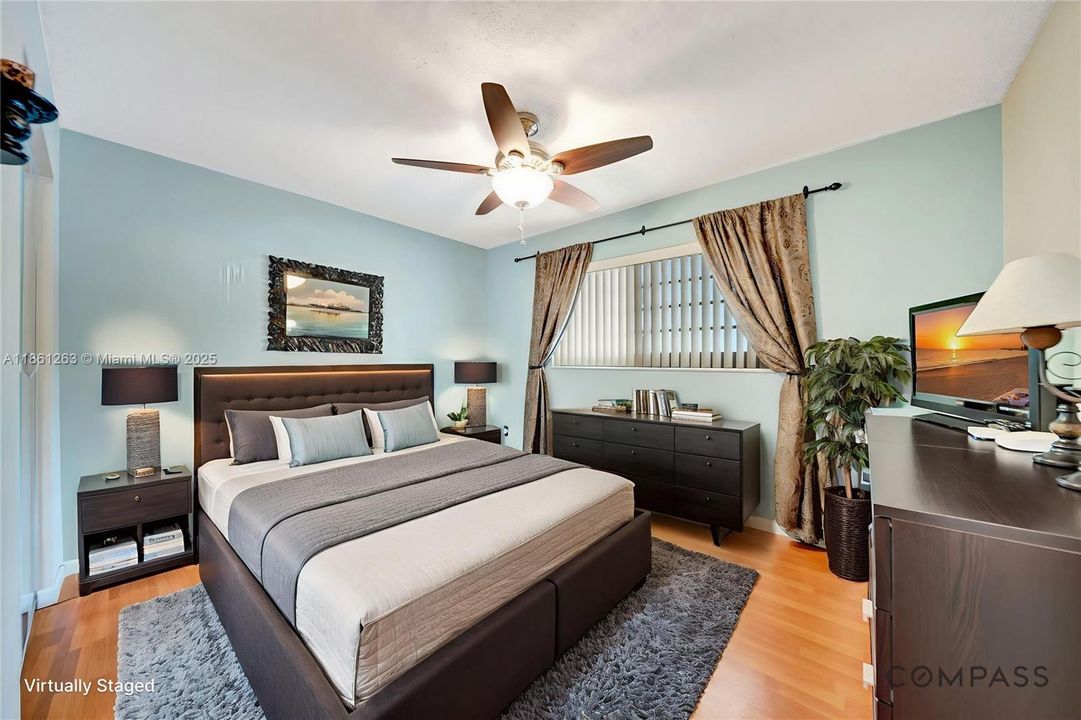 Active With Contract: $289,000 (3 beds, 2 baths, 1100 Square Feet)