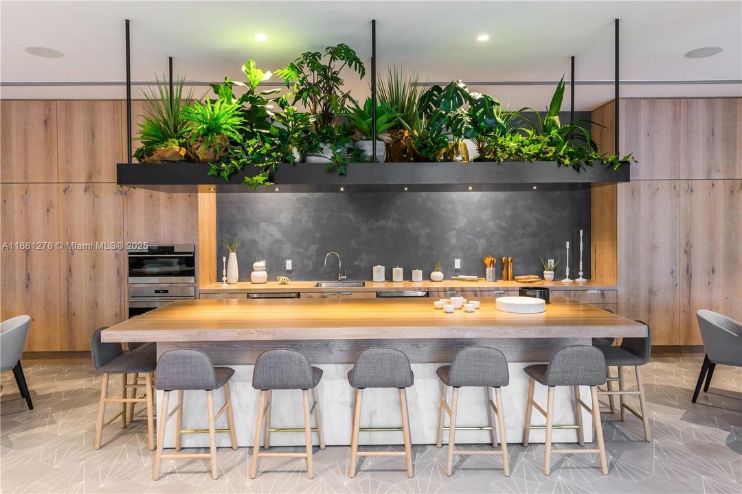 Recientemente alquilado: $45,000 (3 camas, 3 baños, 2546 Pies cuadrados)