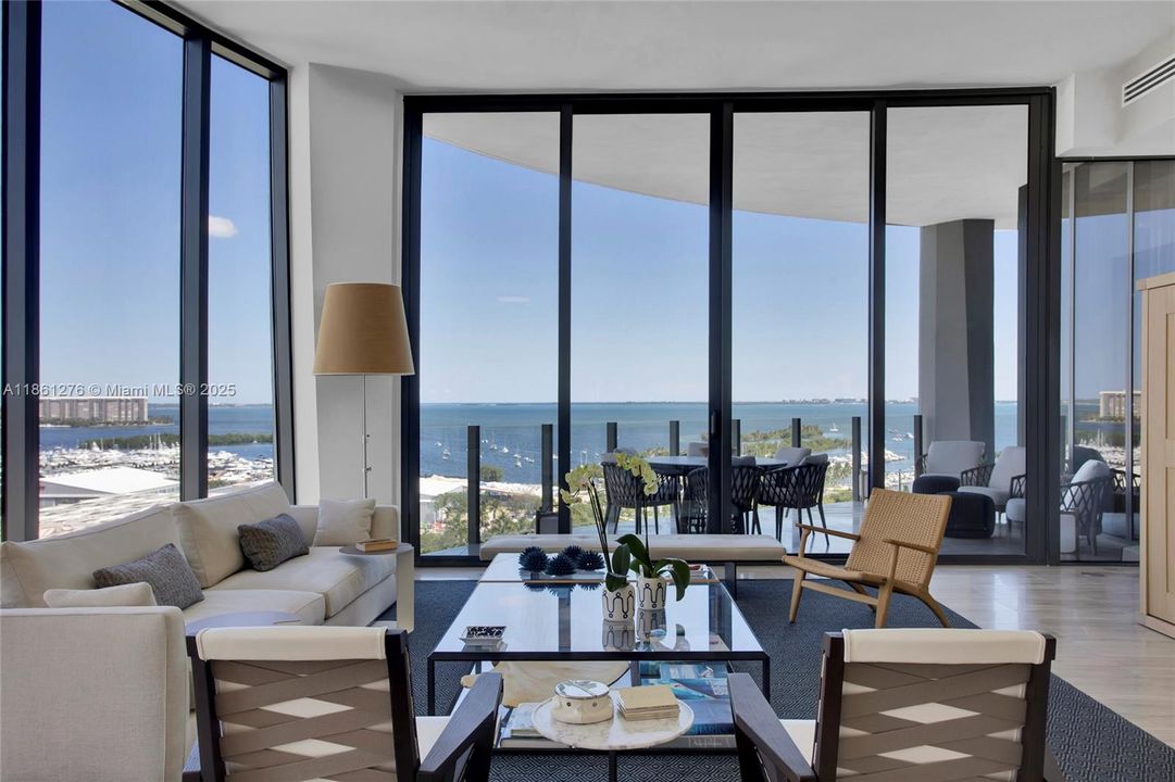 Recientemente alquilado: $45,000 (3 camas, 3 baños, 2546 Pies cuadrados)