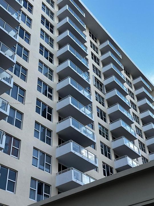 На продажу: $500,000 (2 спален, 2 ванн, 1190 Квадратных фут)